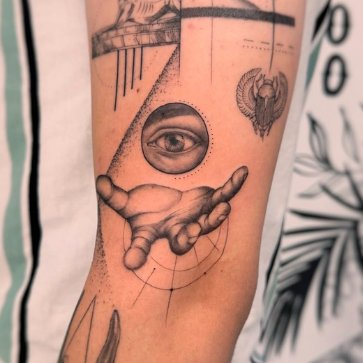 Micro Realism tattoo - eye hand and shapes